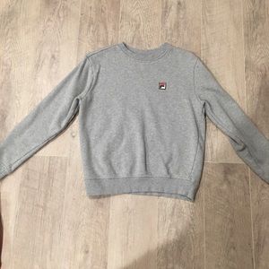 ✰ fila sweater